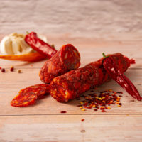 fuet chorizo pikant, spaanse worst pikant,